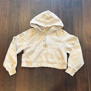 lululemon athletica Gray Cropped Scuba